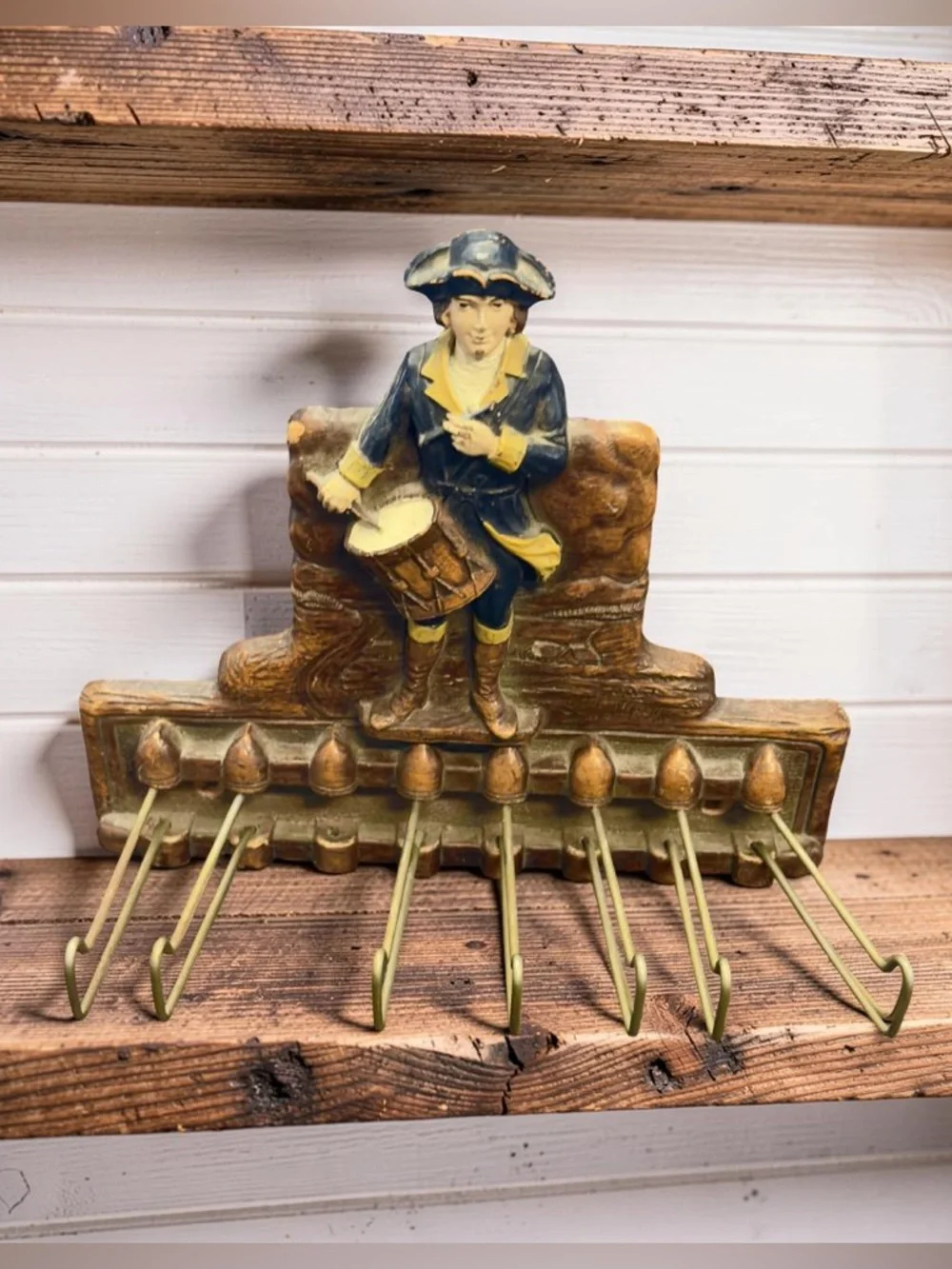 Vintage Mid Century Syroco Colonial Drummer Wall Belt Scarf Hook Rack